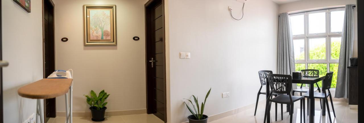 Tour Inn Malé Buitenkant foto
