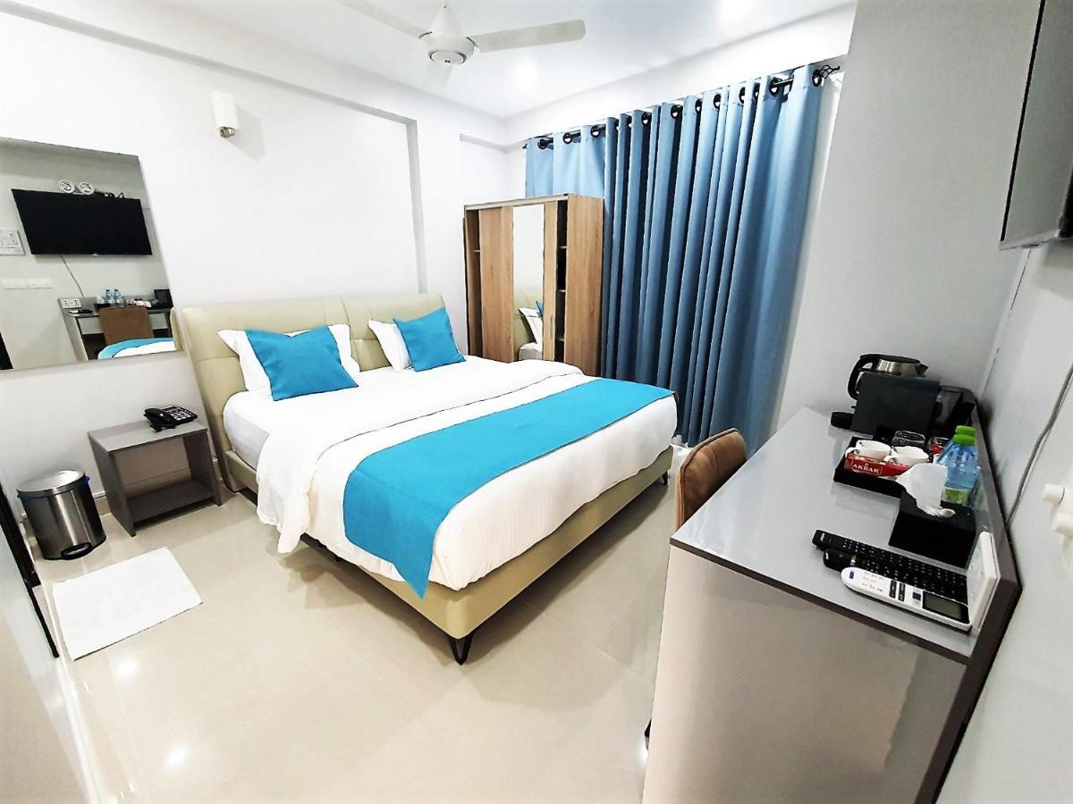 Tour Inn Malé Buitenkant foto