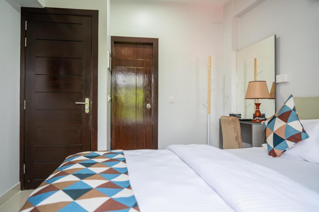 Tour Inn Malé Buitenkant foto