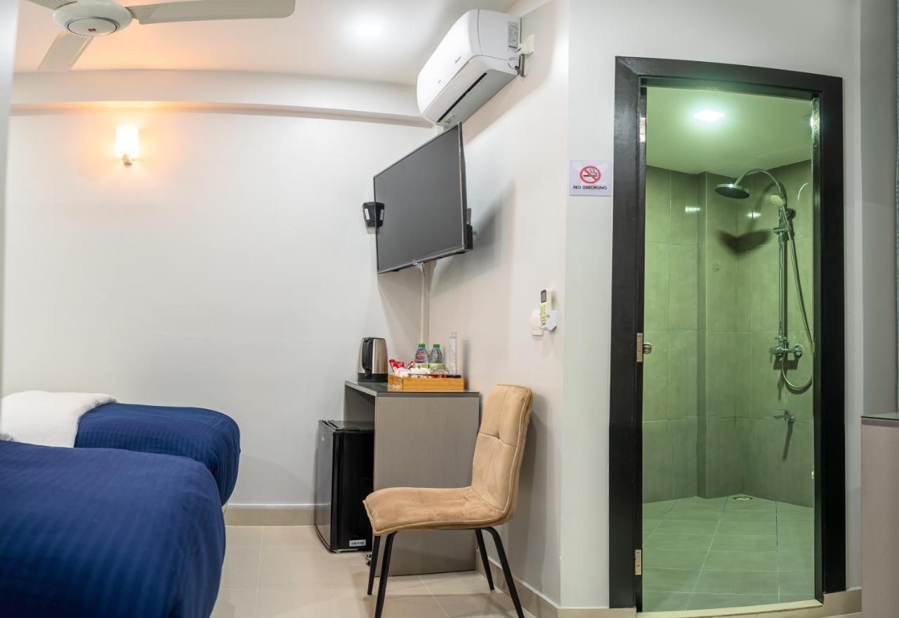 Tour Inn Malé Buitenkant foto