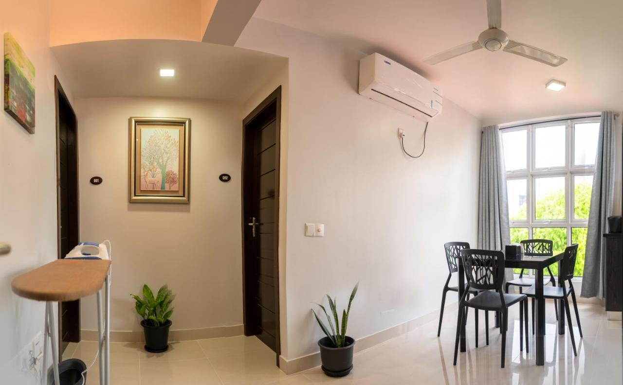 Tour Inn Malé Buitenkant foto